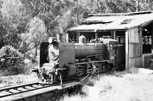 La La Turntable - Early Nineteenth Century
